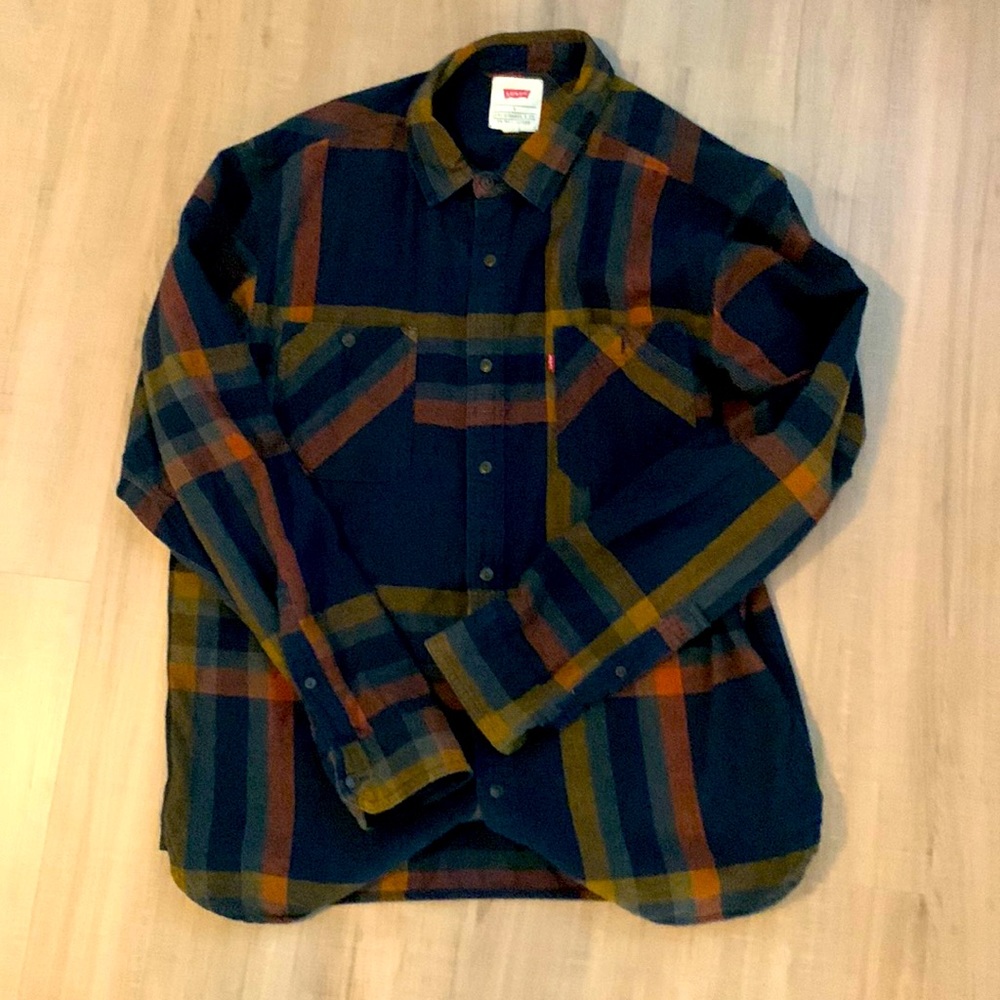 Levi’s flannel